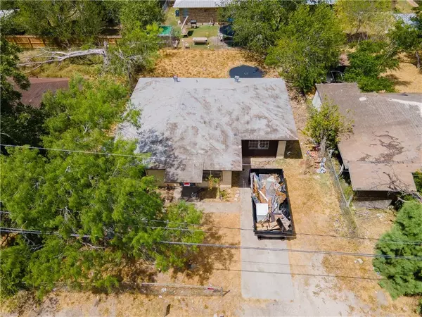 205 Brazos ST, Beeville, TX 78102