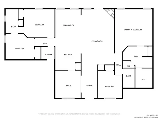 275 County Road 6866, Natalia, TX 78059