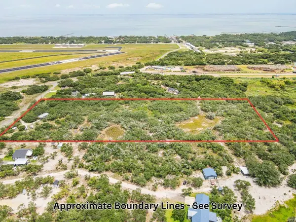120 Wishert, Rockport, TX 78382