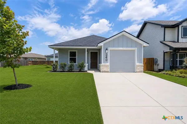 240 West Martindale, Seguin, TX 78155