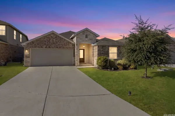 5943 CORSICANA CV, Seguin, TX 78155