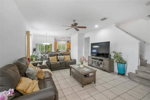 3024 GIRVAN DR, Land O Lakes, FL 34638