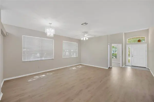 3415 CLOVER BLOSSOM CIR, Land O Lakes, FL 34638