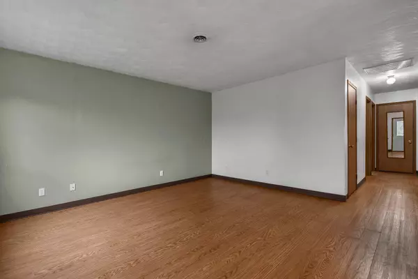 54 S 33rd Street, Newark, OH 43055