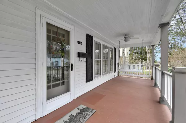 433 W Maple Street, Granville, OH 43023