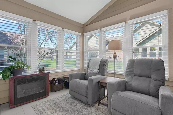 594 Piney Glen Drive, Columbus, OH 43230