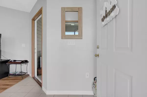 594 Piney Glen Drive, Columbus, OH 43230