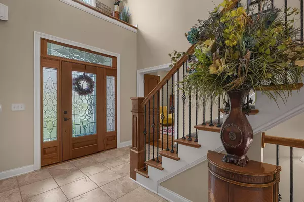 419 Glyn Tawel Drive, Granville, OH 43023