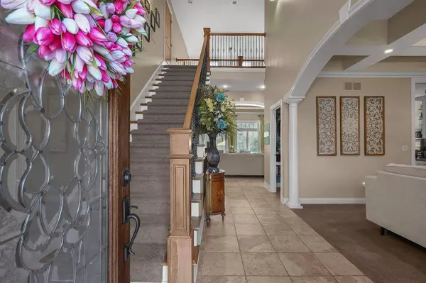 419 Glyn Tawel Drive, Granville, OH 43023