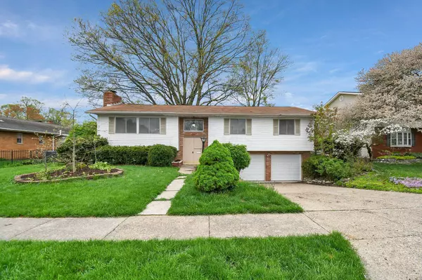 627 Canterbury Court, Newark, OH 43055