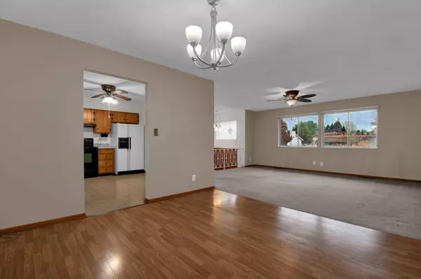 627 Canterbury Court, Newark, OH 43055