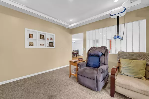 58 Rose Drive, Granville, OH 43023