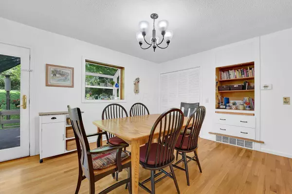 58 Rose Drive, Granville, OH 43023