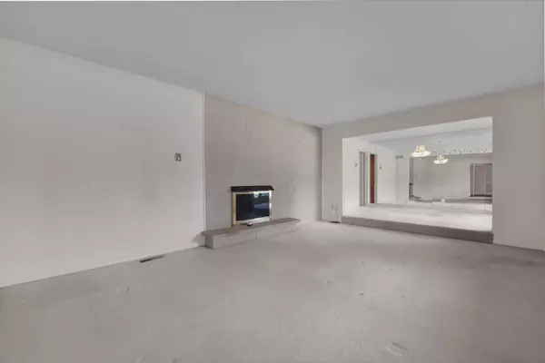 957 Sharon View Drive, Newark, OH 43055