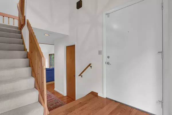 211 Pembroke Lane, Granville, OH 43023