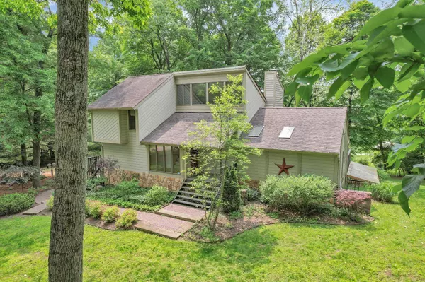 211 Pembroke Lane, Granville, OH 43023