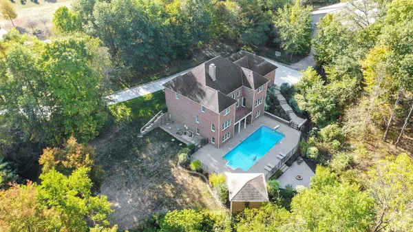 125 Fallen Ash Drive, Granville, OH 43023