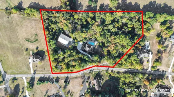 125 Fallen Ash Drive, Granville, OH 43023