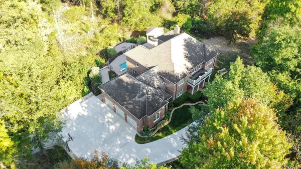 125 Fallen Ash Drive, Granville, OH 43023