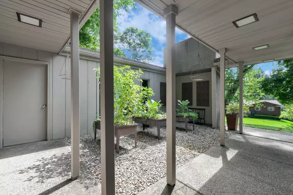 160 Wildwood Drive, Granville, OH 43023