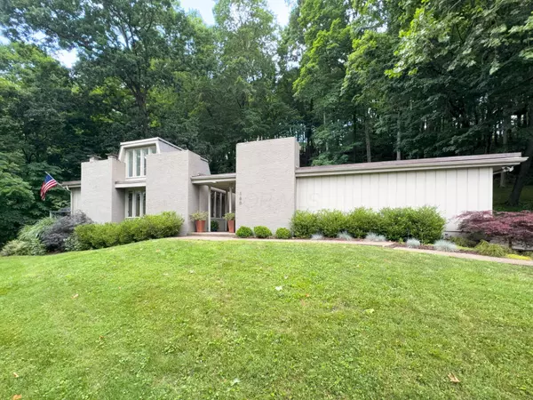 160 Wildwood Drive, Granville, OH 43023