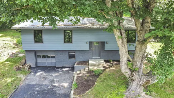 2939 Sharon Valley Road, Newark, OH 43055