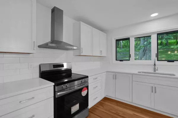 2939 Sharon Valley Road, Newark, OH 43055