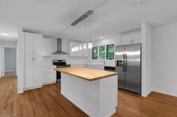 2939 Sharon Valley Road, Newark, OH 43055