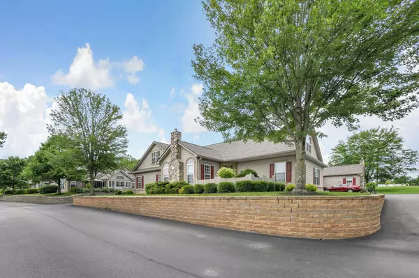 181 Reddington Village Lane, Newark, OH 43055