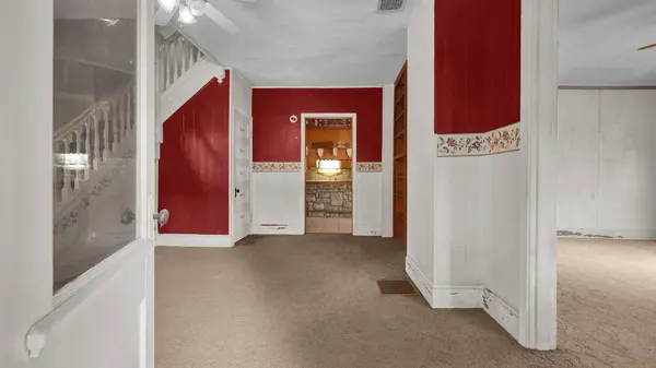 5718 Bear Hollow Road, Heath, OH 43056