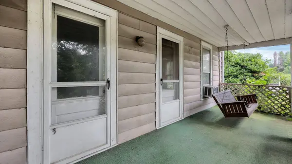 5718 Bear Hollow Road, Heath, OH 43056