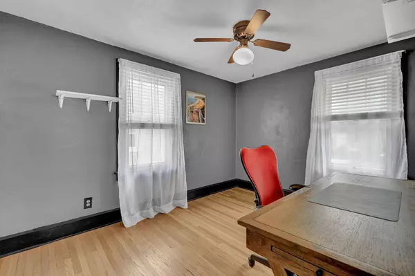 188 Neal Avenue, Newark, OH 43055