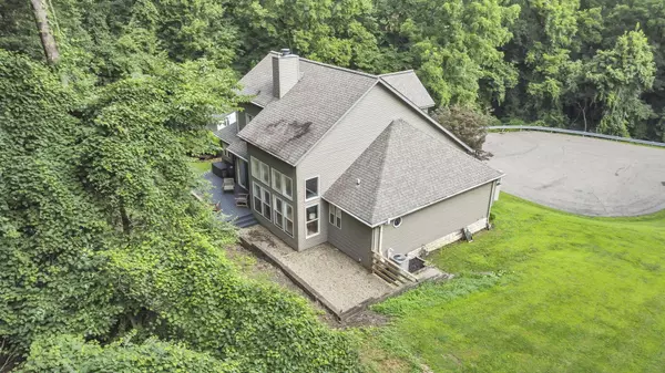 193 Walnut Hills Drive, Granville, OH 43023