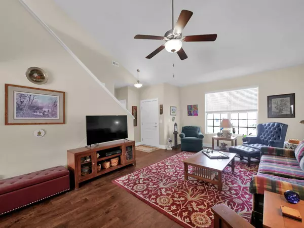 67 Neptune Avenue, Newark, OH 43055