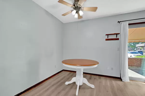 625 Country Club Drive #B-5, Newark, OH 43055