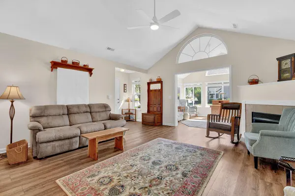 206 Kristen Way, Heath, OH 43056