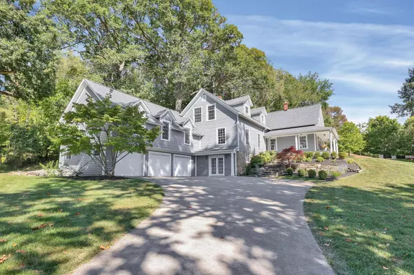 343 Glyn Tawel Drive, Granville, OH 43023