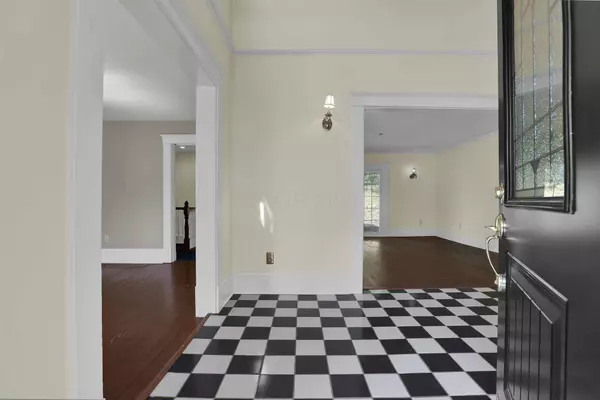 343 Glyn Tawel Drive, Granville, OH 43023