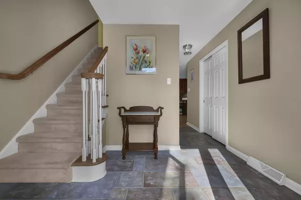 733 Mount Parnassus Drive, Granville, OH 43023