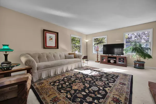 2098 Lancaster Road, Granville, OH 43023