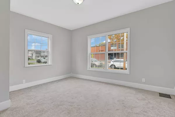 95 Maholm Street, Newark, OH 43055