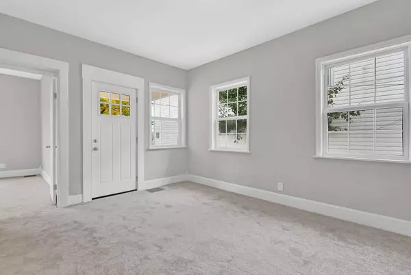 95 Maholm Street, Newark, OH 43055