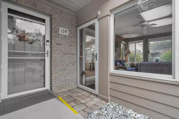 129 Abbeycross Lane, Westerville, OH 43082