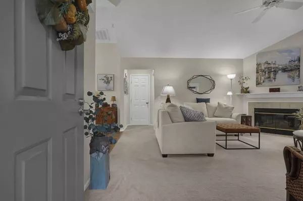 129 Abbeycross Lane, Westerville, OH 43082