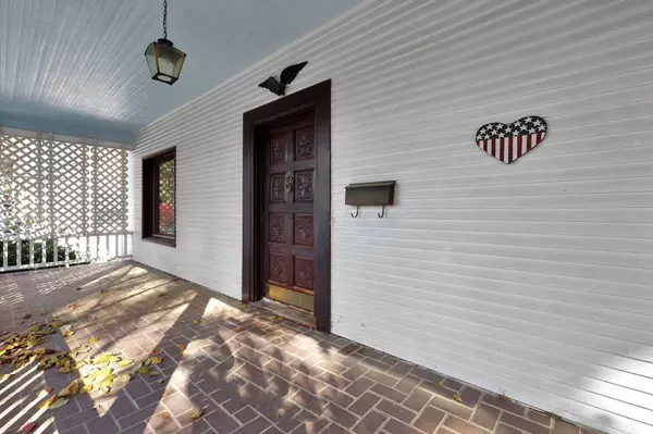 438 W College Street, Granville, OH 43023