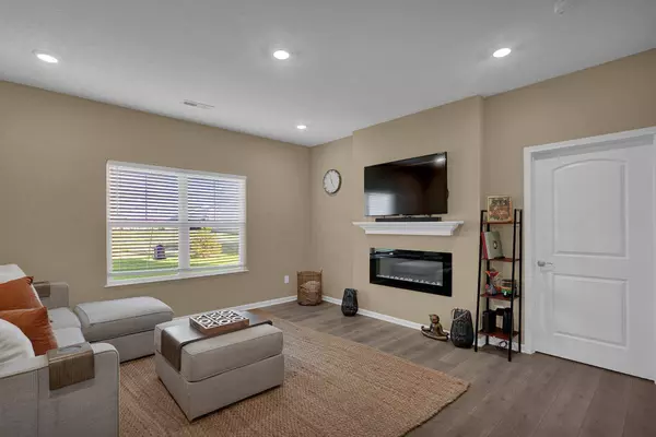 272 Mannaseh Drive, Granville, OH 43023