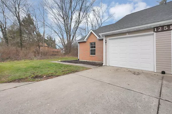 1251 Pineview Trail #A, Newark, OH 43055
