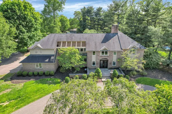 20 Waterford Court, Granville, OH 43023