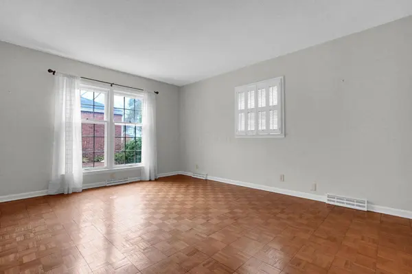 129 S Mulberry Street, Granville, OH 43023