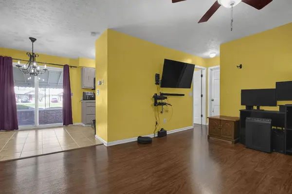 625 Country Club Drive #B7, Newark, OH 43055